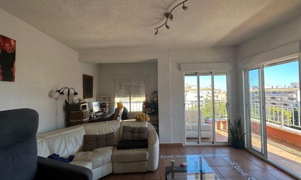 Resale - Apartment - Torrevieja - Estacion de autobuses