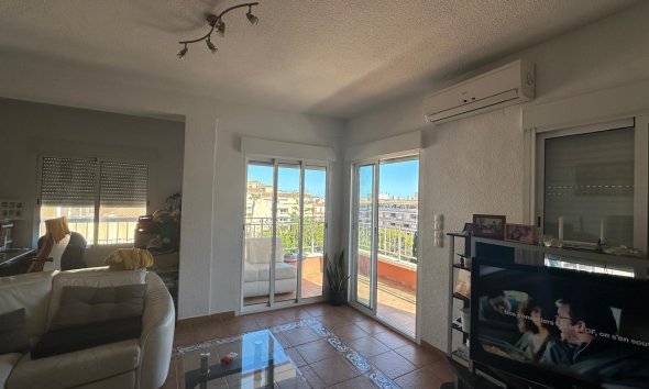 Resale - Apartment - Torrevieja - Estacion de autobuses