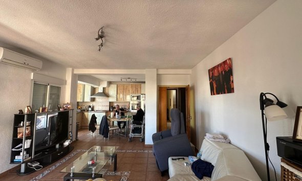 Resale - Apartment - Torrevieja - Estacion de autobuses