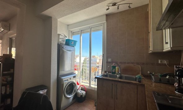 Resale - Apartment - Torrevieja - Estacion de autobuses