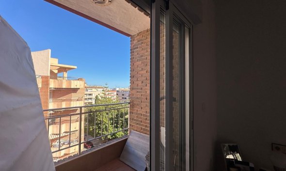 Resale - Apartment - Torrevieja - Estacion de autobuses