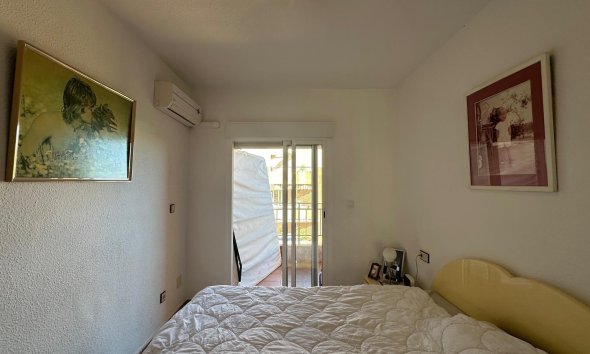Resale - Apartment - Torrevieja - Estacion de autobuses