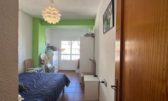 Resale - Apartment - Torrevieja - Estacion de autobuses