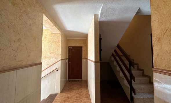 Resale - Apartment - Torrevieja - Estacion de autobuses