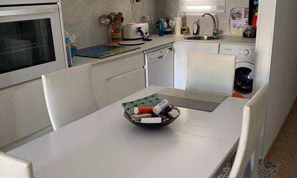 Resale - Apartment - Torrevieja - Estacion de autobuses