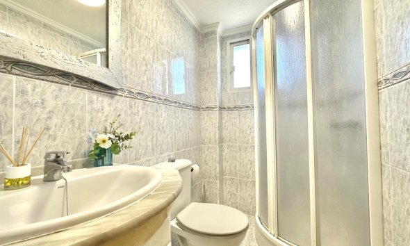 Resale - Apartment - Torrevieja - La Siesta - El Salado - Torreta