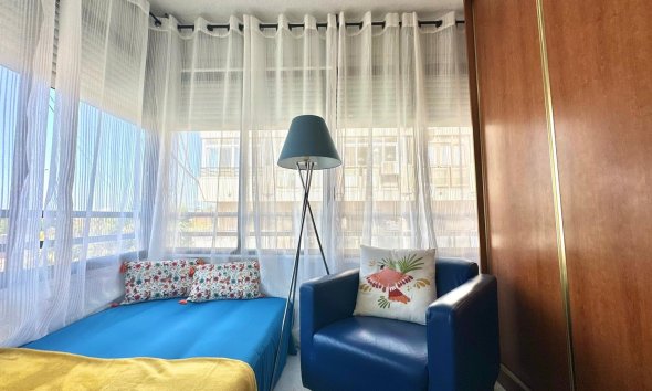 Resale - Apartment - Torrevieja - La Siesta - El Salado - Torreta