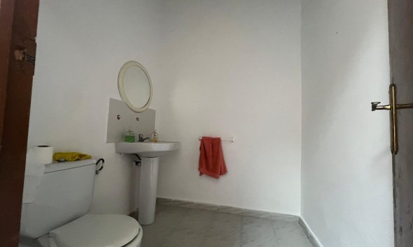 Rynek Wtórny - Lokal Usługowy - Torrevieja