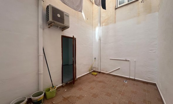 Rynek Wtórny - Lokal Usługowy - Torrevieja