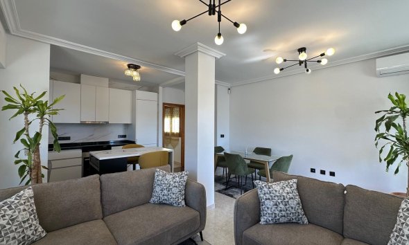 Resale - Apartment - Torrevieja - Centro