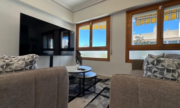 Resale - Apartment - Torrevieja - Centro