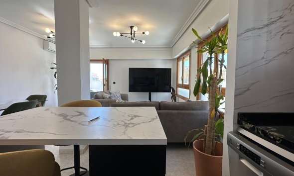 Resale - Apartment - Torrevieja - Centro