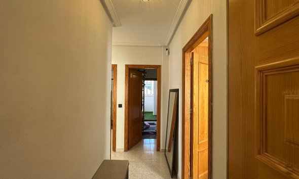 Resale - Apartment - Torrevieja - Centro