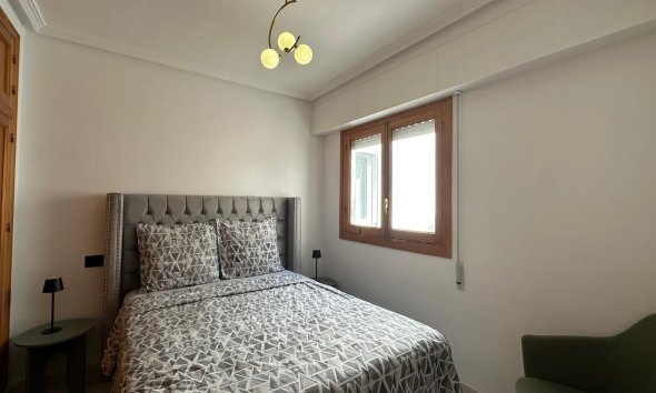 Resale - Apartment - Torrevieja - Centro