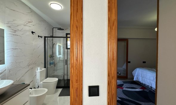 Resale - Apartment - Torrevieja - Centro