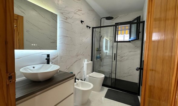 Resale - Apartment - Torrevieja - Centro