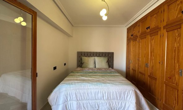Resale - Apartment - Torrevieja - Centro