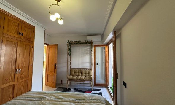 Resale - Apartment - Torrevieja - Centro