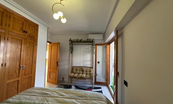 Resale - Apartment - Torrevieja - Centro