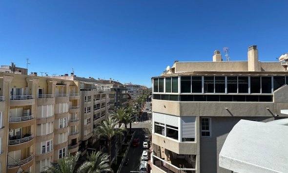 Resale - Apartment - Torrevieja - Centro
