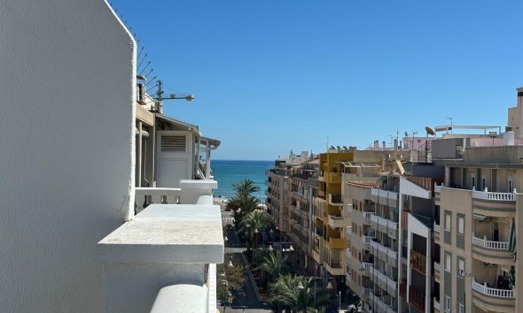 Resale - Apartment - Torrevieja - Centro