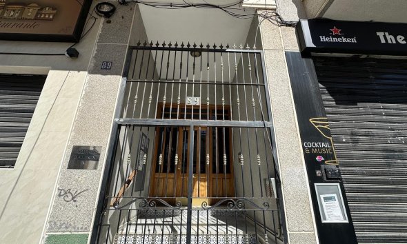 Resale - Apartment - Torrevieja - Centro