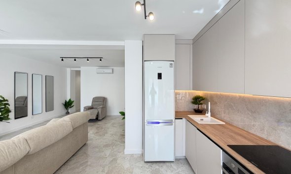 Resale - Apartment - Torrevieja - Estacion de autobuses