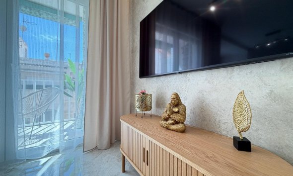 Resale - Apartment - Torrevieja - Estacion de autobuses
