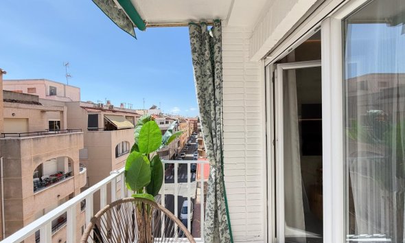 Resale - Apartment - Torrevieja - Estacion de autobuses