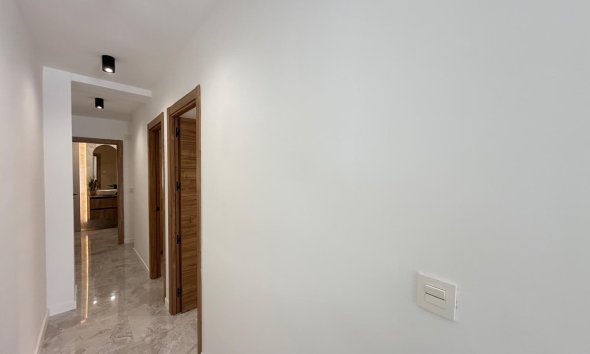 Resale - Apartment - Torrevieja - Estacion de autobuses