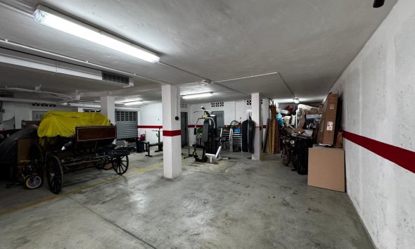 Resale - Building - Torrevieja - Playa del Cura
