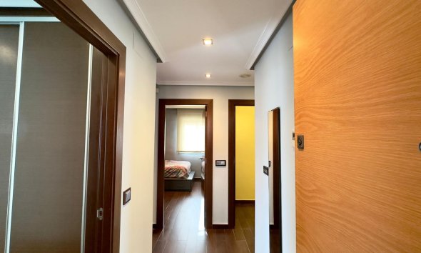 Resale - Building - Torrevieja - Playa del Cura