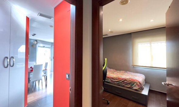 Resale - Building - Torrevieja - Playa del Cura