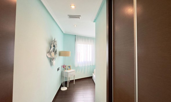 Resale - Building - Torrevieja - Playa del Cura