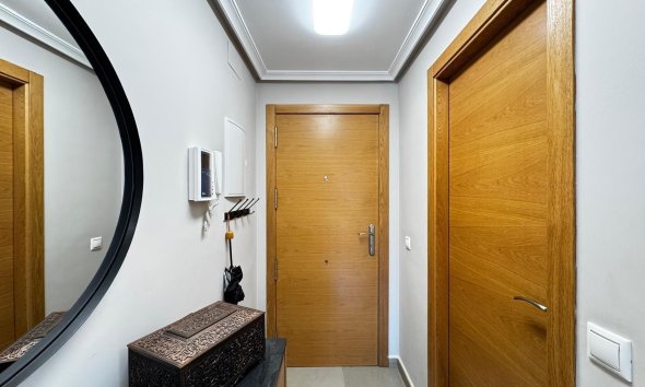Resale - Apartment - Torrevieja - Playa del Cura