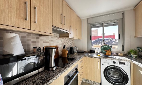 Resale - Apartment - Torrevieja - Playa del Cura