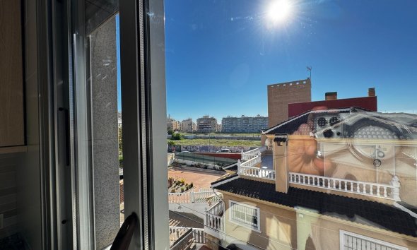 Resale - Apartment - Torrevieja - Playa del Cura