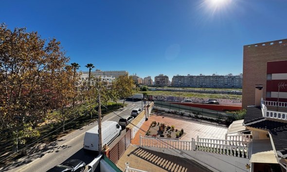Resale - Apartment - Torrevieja - Playa del Cura