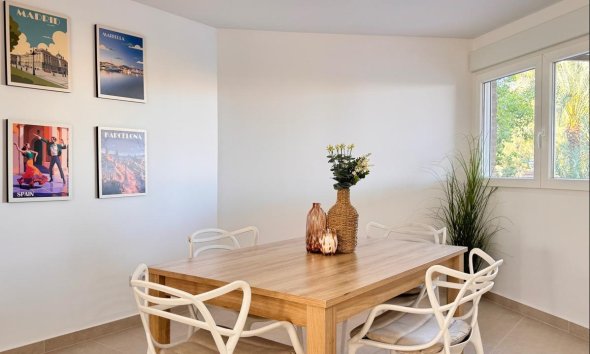 Resale - Apartment - Torrevieja - Acequion