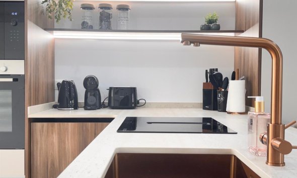 Resale - Apartment - Torrevieja - Acequion