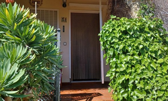 Resale - Terraced house / Townhouse - Orihuela Costa - La Chismosa