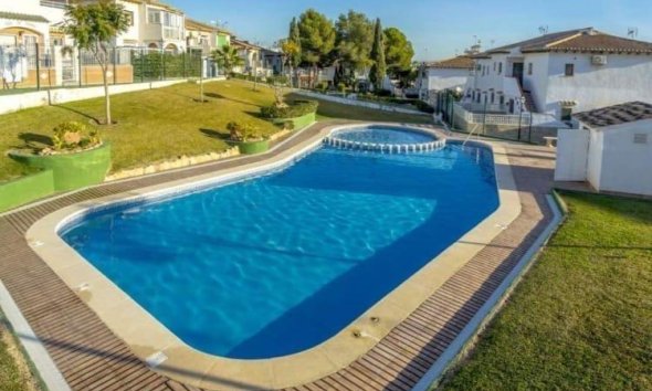 Resale - Bungalow - Torrevieja - Los Balcones