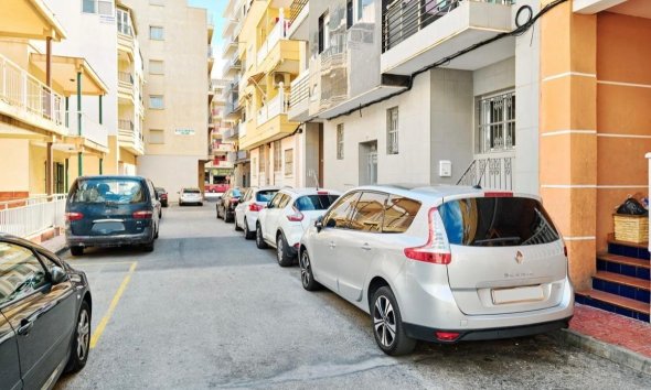 Resale - Apartment - Torrevieja - Centro