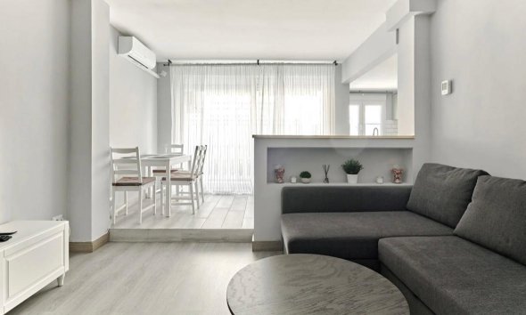 Resale - Apartment - Torrevieja - Centro