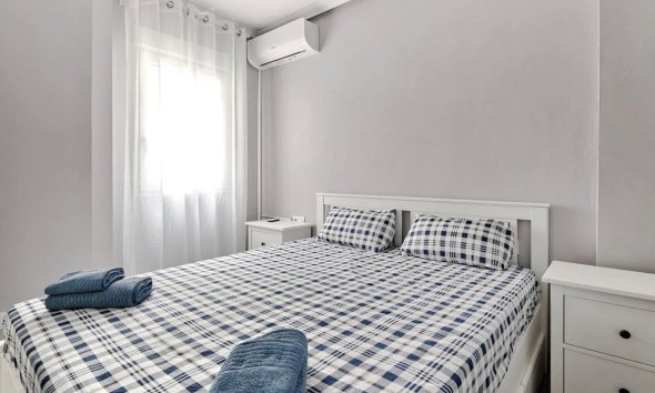Resale - Apartment - Torrevieja - Centro