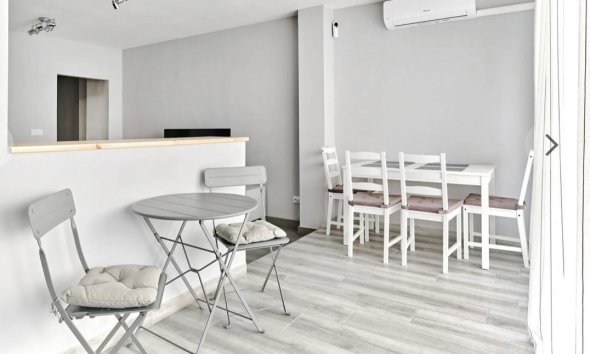 Resale - Apartment - Torrevieja - Centro
