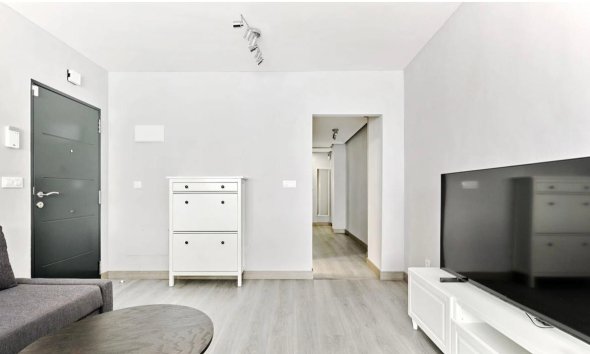 Resale - Apartment - Torrevieja - Centro