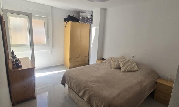 Resale - Apartment - Torrevieja - Acequion