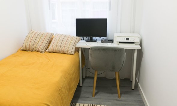 Resale - Apartment - Torrevieja - Centro