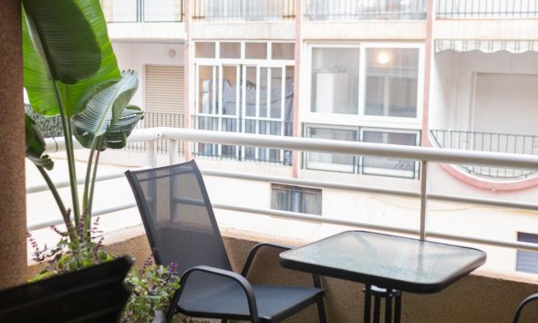 Resale - Apartment - Torrevieja - Centro